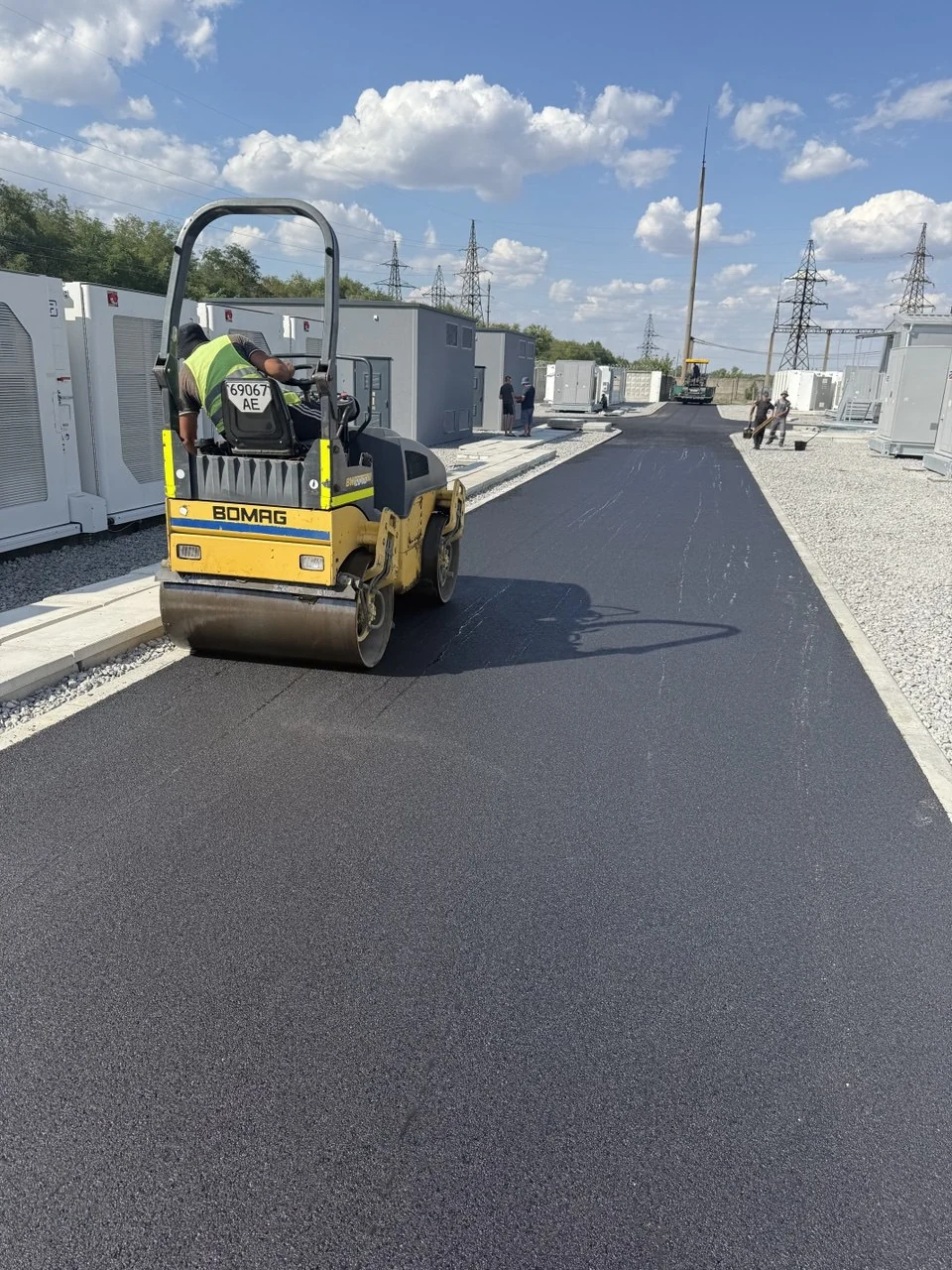 Сучасна техніка — запорука якості асфальту